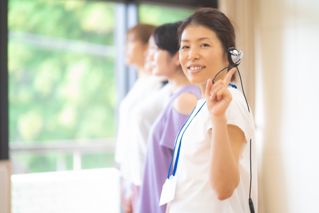 インストラクター